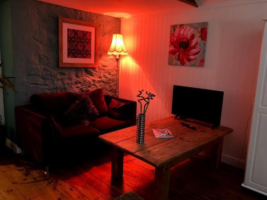Cosy Studio Retreat In Wells, Somerset エクステリア 写真