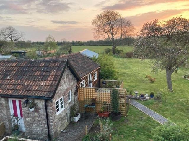 Cosy Studio Retreat In Wells, Somerset エクステリア 写真