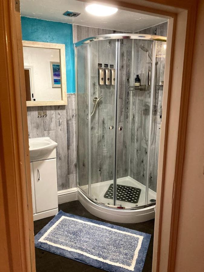 Cosy Studio Retreat In Wells, Somerset エクステリア 写真